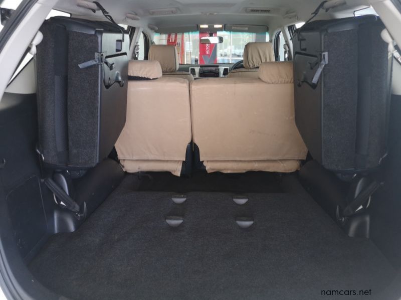 2014 Toyota Fortuner pictures