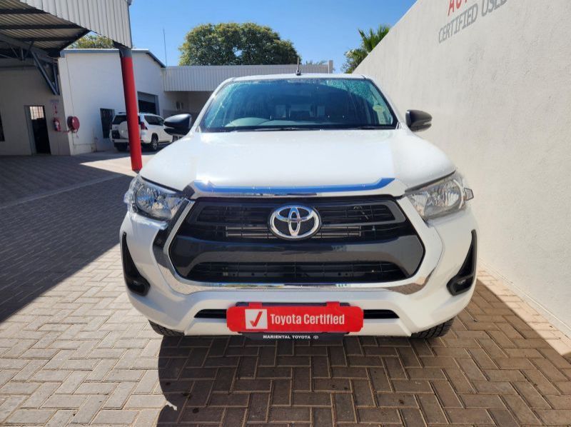 2024 Toyota Hilux DC 2.4GD6 4x2 Raider MT pictures