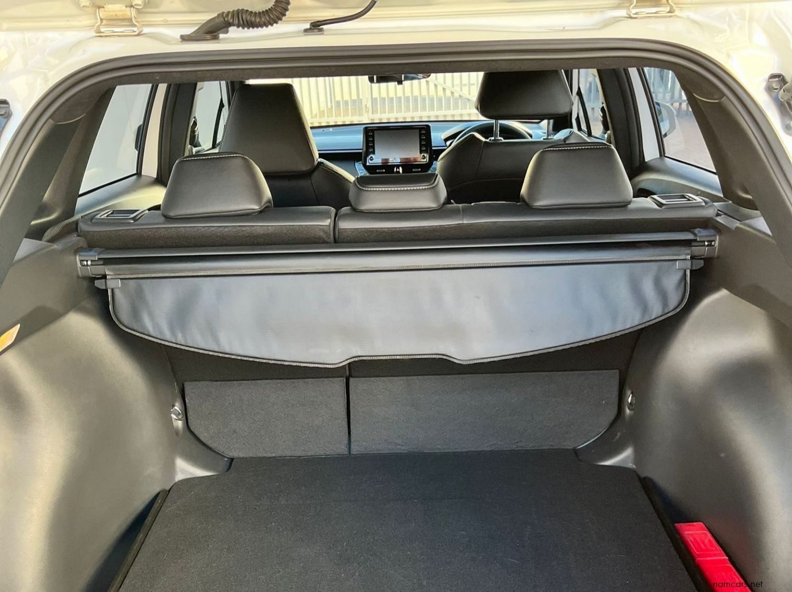 2023 Toyota Corolla Cross 1.8 Xs Hybrid pictures