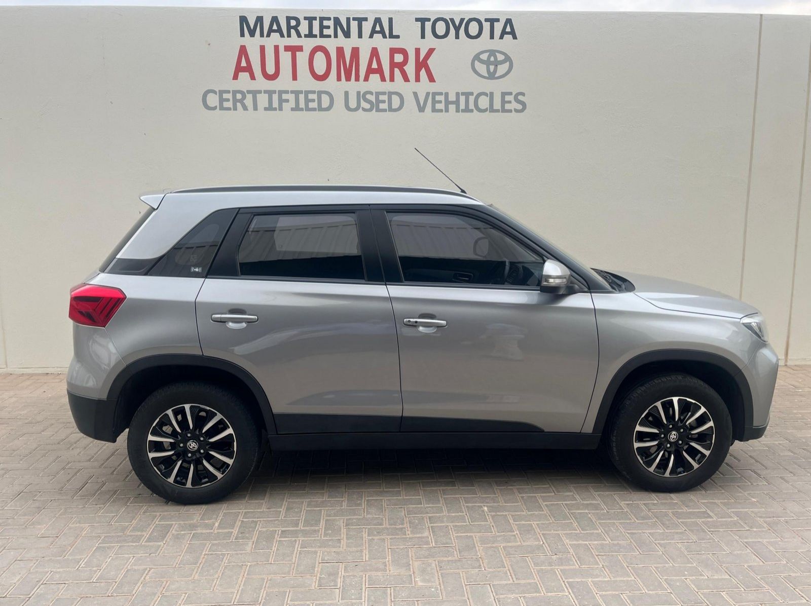 2021 Toyota Urban Cruiser 1.5 XR MT pictures