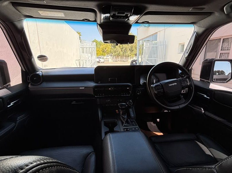 2024 Toyota LC Prado 2.8GD VX-R pictures