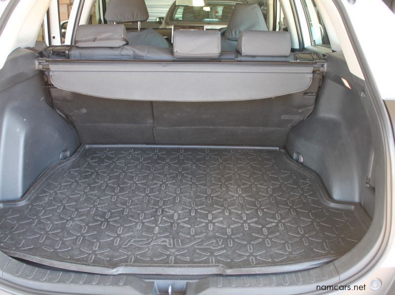 2019 Toyota RAV4 2.0 GX CVT pictures