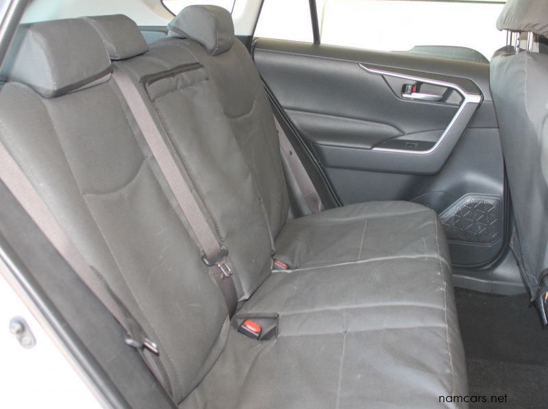 2019 Toyota RAV4 2.0 GX CVT pictures