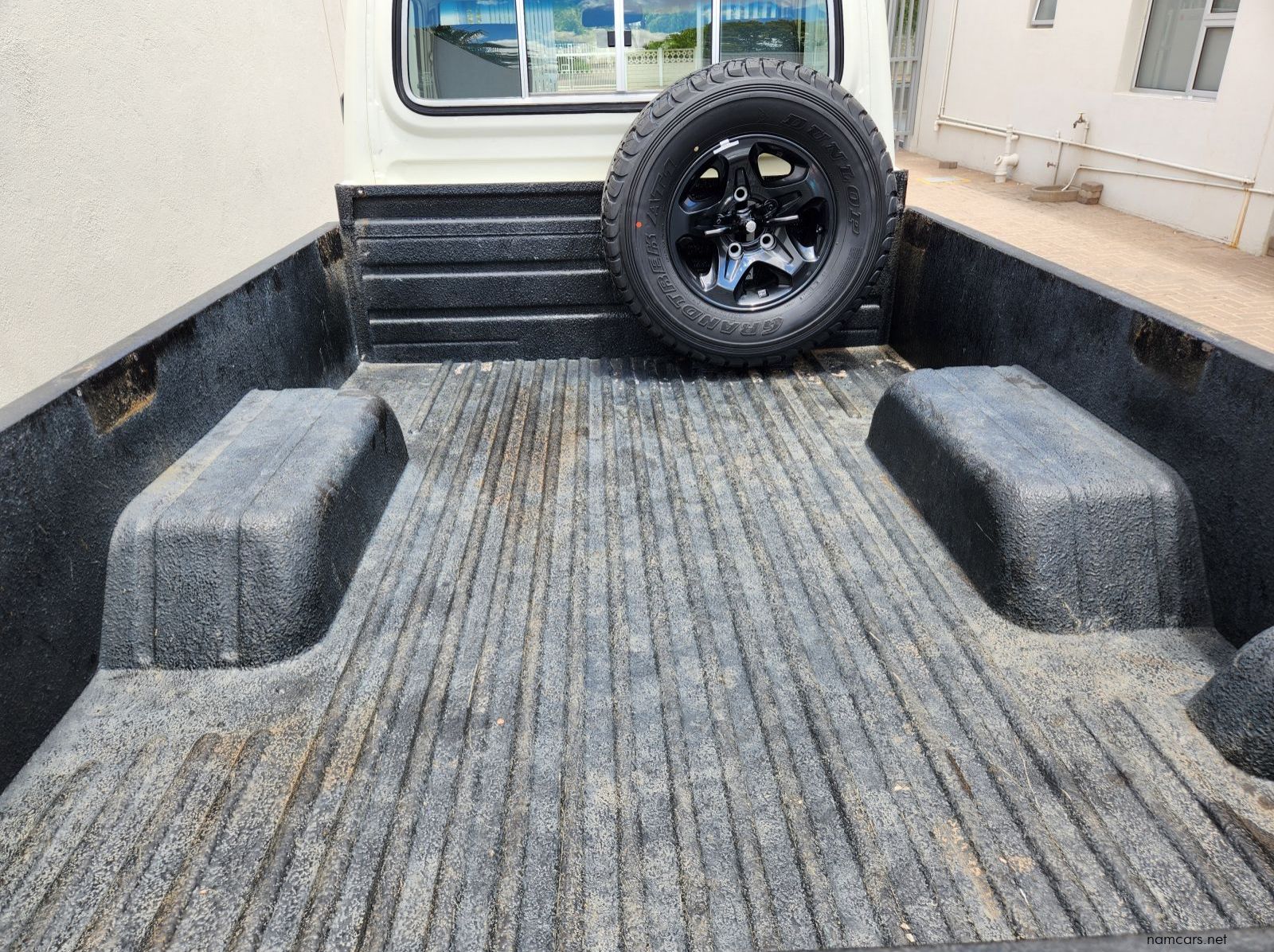 2025 Toyota Land Cruiser Single Cab 2.8 AT pictures