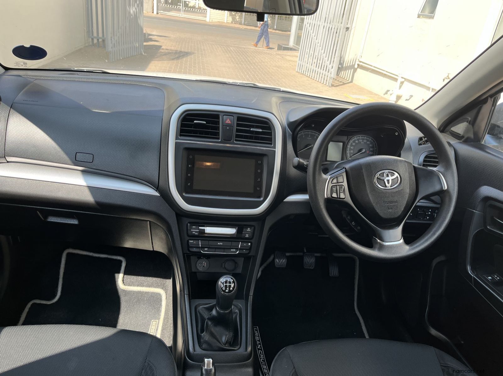 2021 Toyota Urban Cruiser 1.5 XS MT pictures