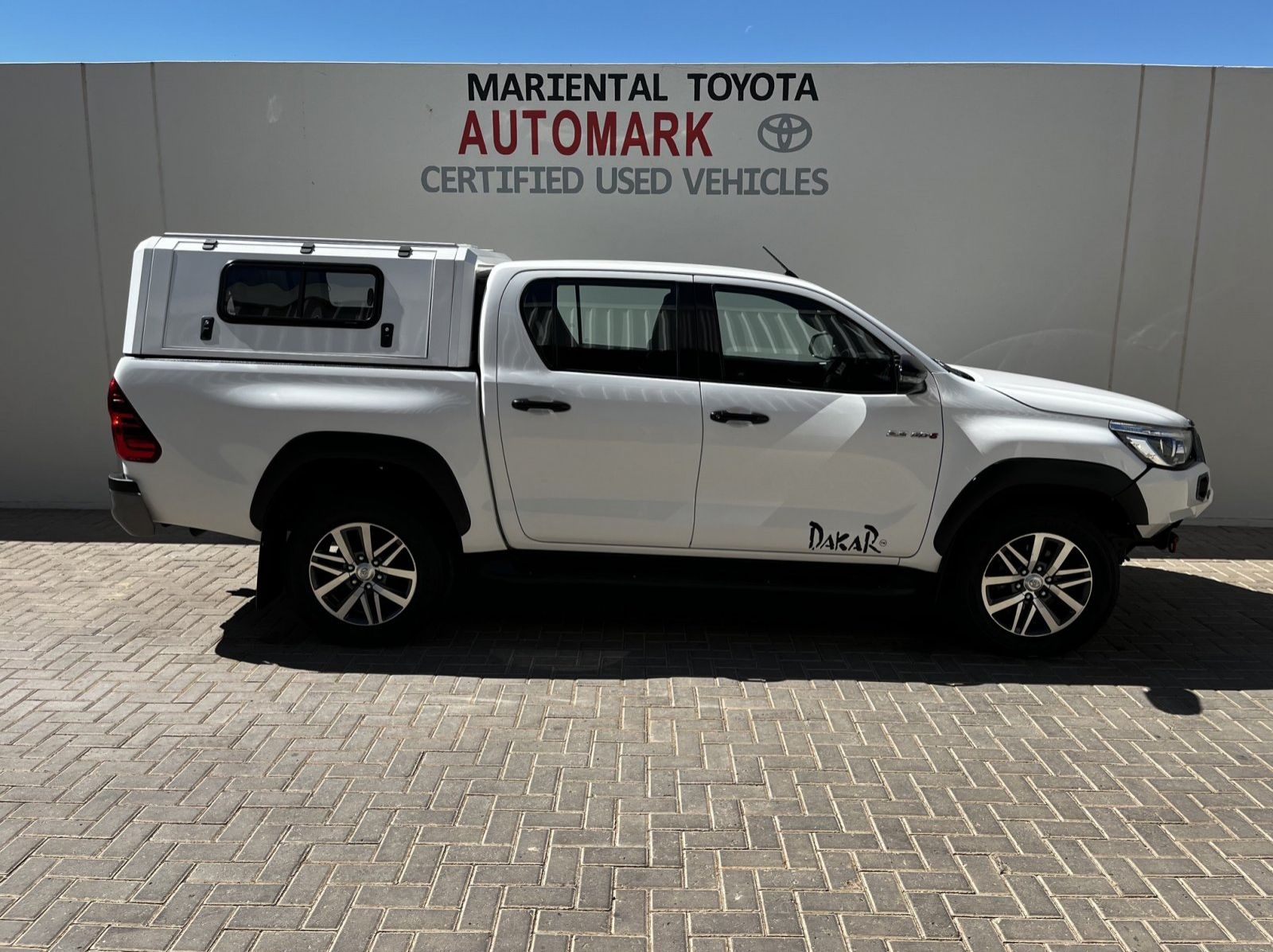 Used Toyota HILUX DC 2.8 4X4 AT DAKAR for sale in Windhoek, Walvis Bay, Okahandja, Gobabis, Mariental, Otjiwarongo, Ongwediva, Namibia