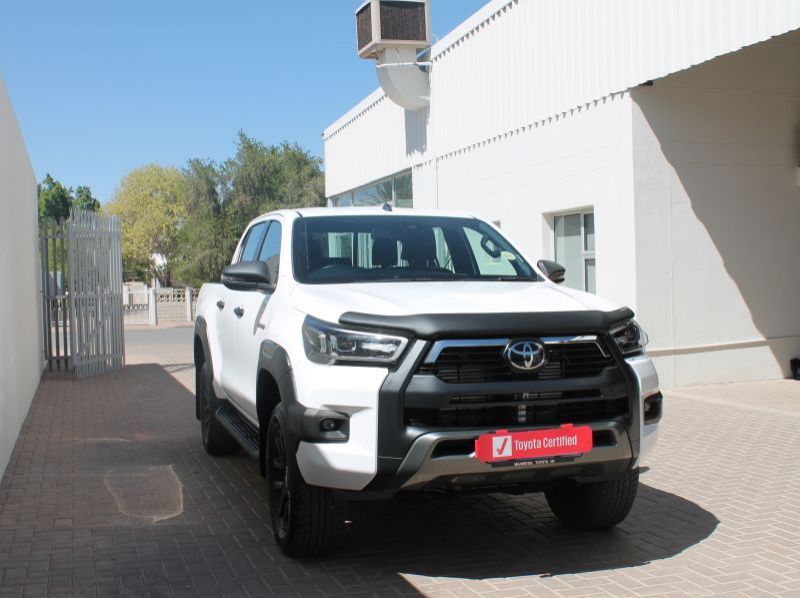 2023 Toyota 2023 Hilux DC 2.8GD6 4x2 Legend MT pictures