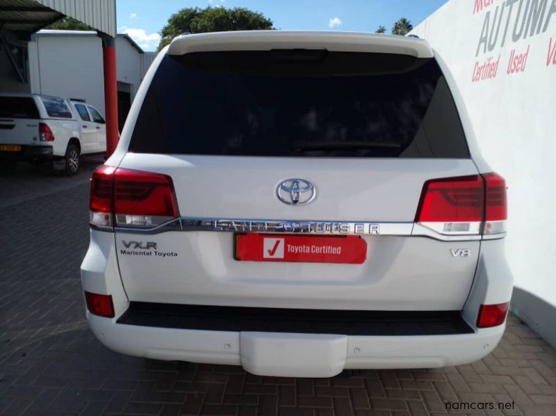 2020 Toyota LAND CRUISER 200 4.5 D4D VX-R pictures