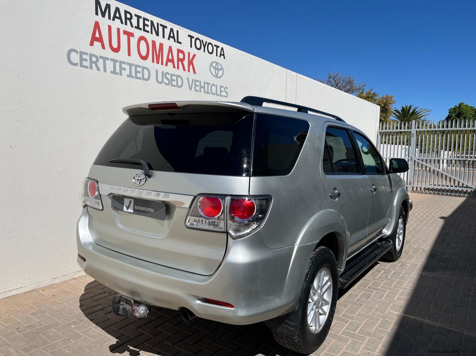 2012 Toyota Fortuner  3.0D-4D 4x4 5MT pictures