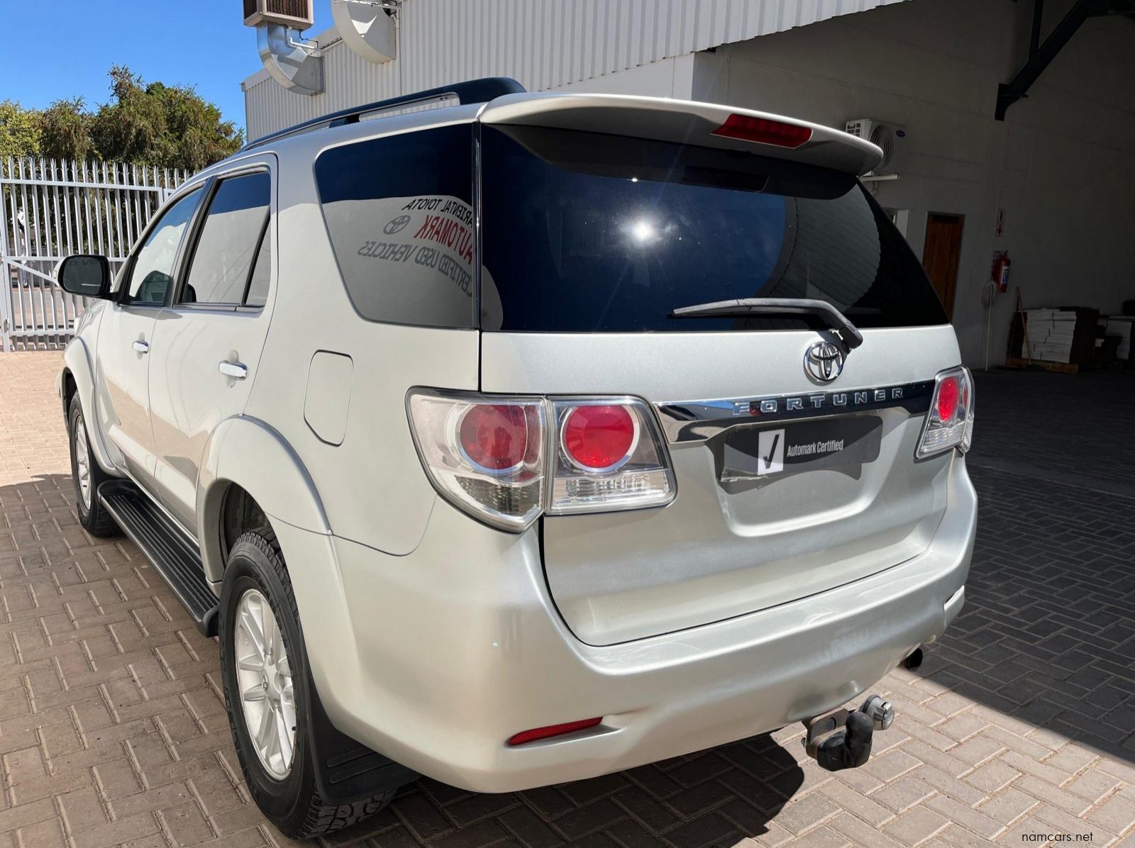 2012 Toyota Fortuner  3.0D-4D 4x4 5MT pictures