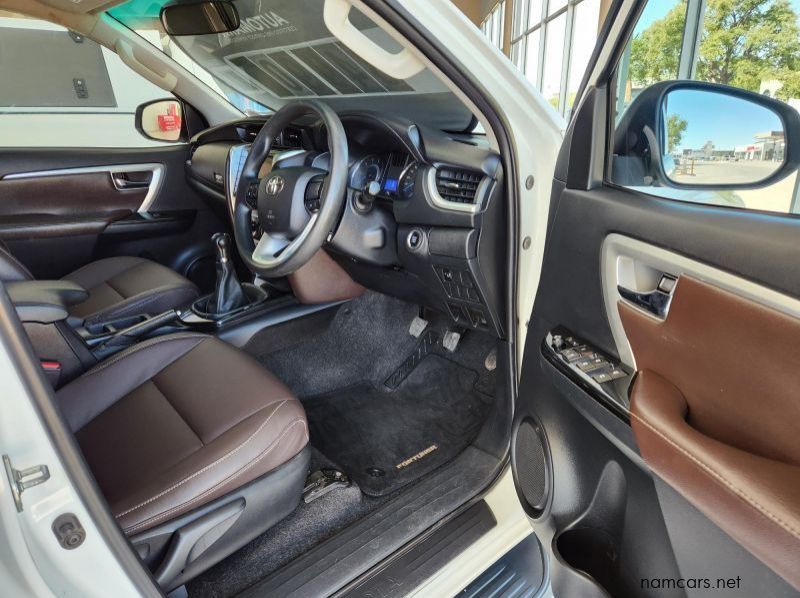 2017 Toyota Fortuner 2.4GD6 4x2 Manual pictures