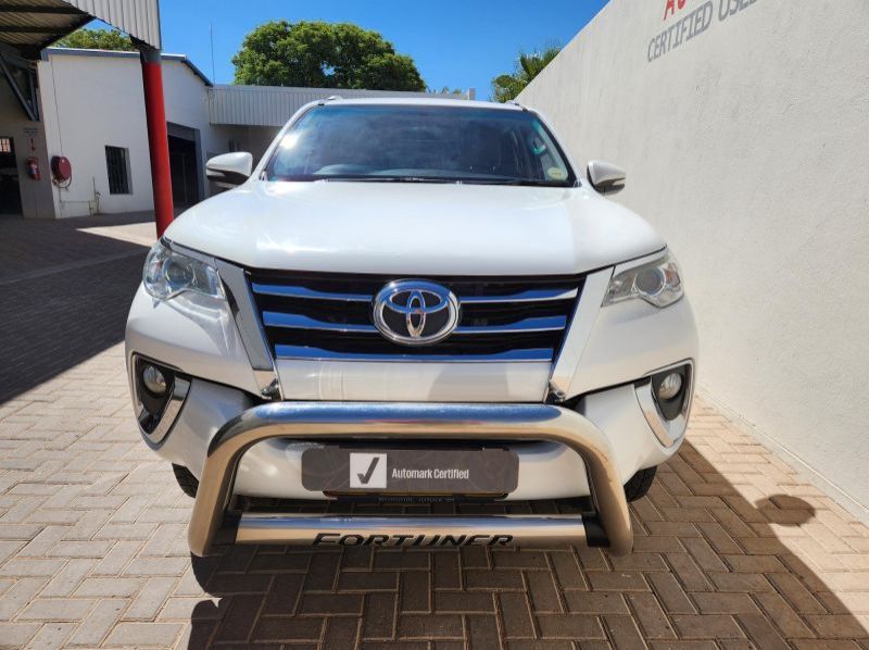 2017 Toyota Fortuner 2.4GD6 4x2 Manual pictures