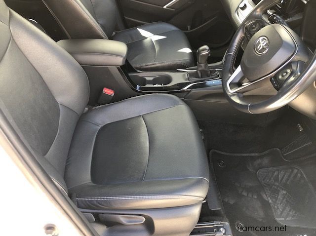 2022 Toyota Toyota Corolla Cross 1.8 Xs Hybrid 2022 pictures