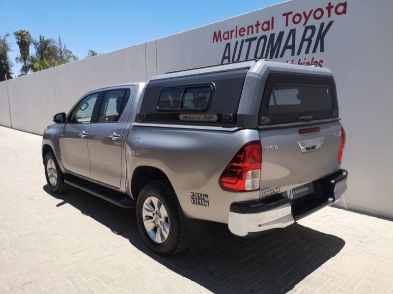 2017 Toyota Hilux DC 2.8GD6 4x4 Raider MT pictures