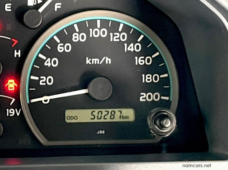 2018 Toyota LAND CRUISER V8 DC pictures