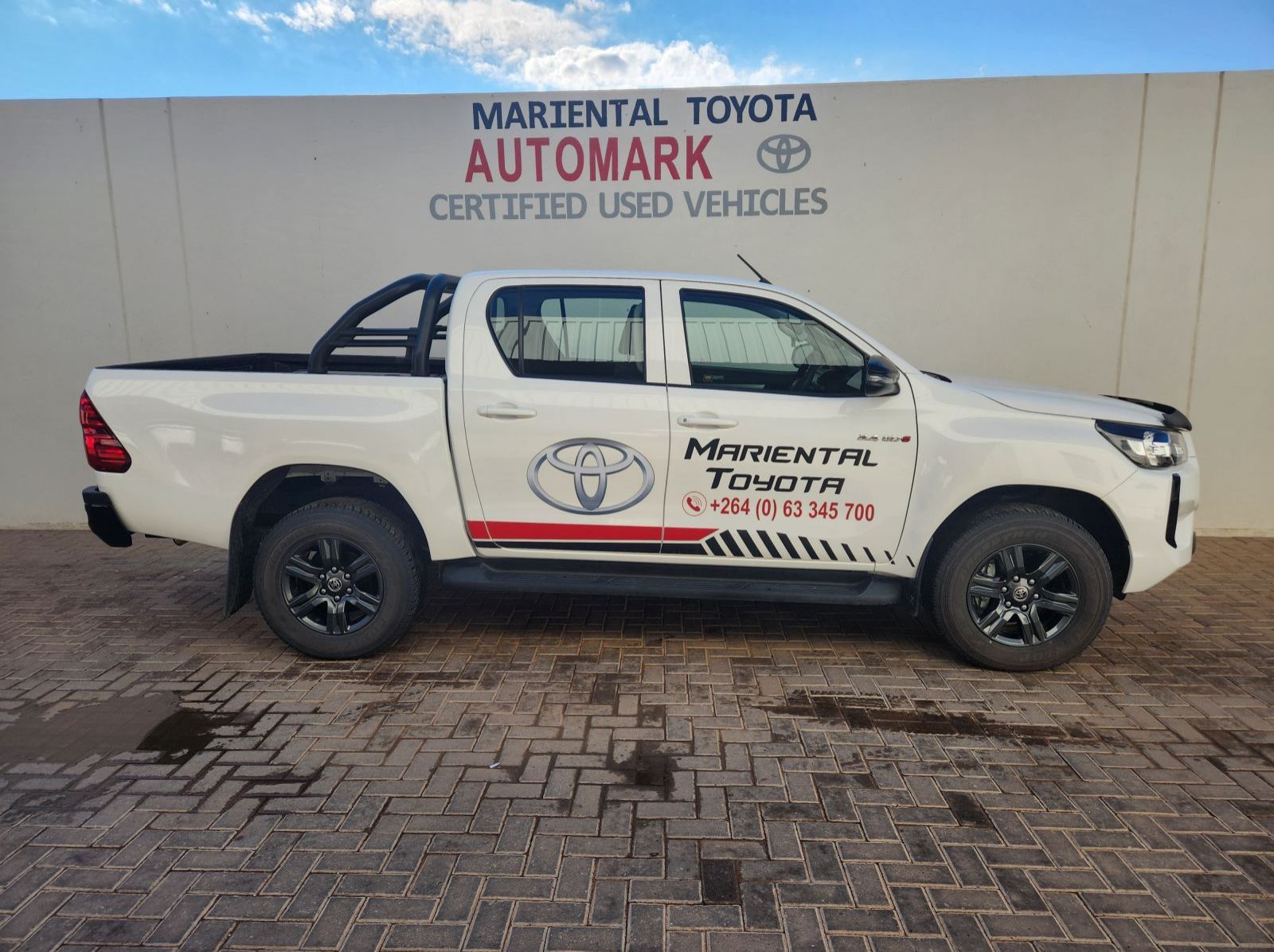2025 Toyota Hilux DC 2.4GD6 4X2 Raider AT pictures