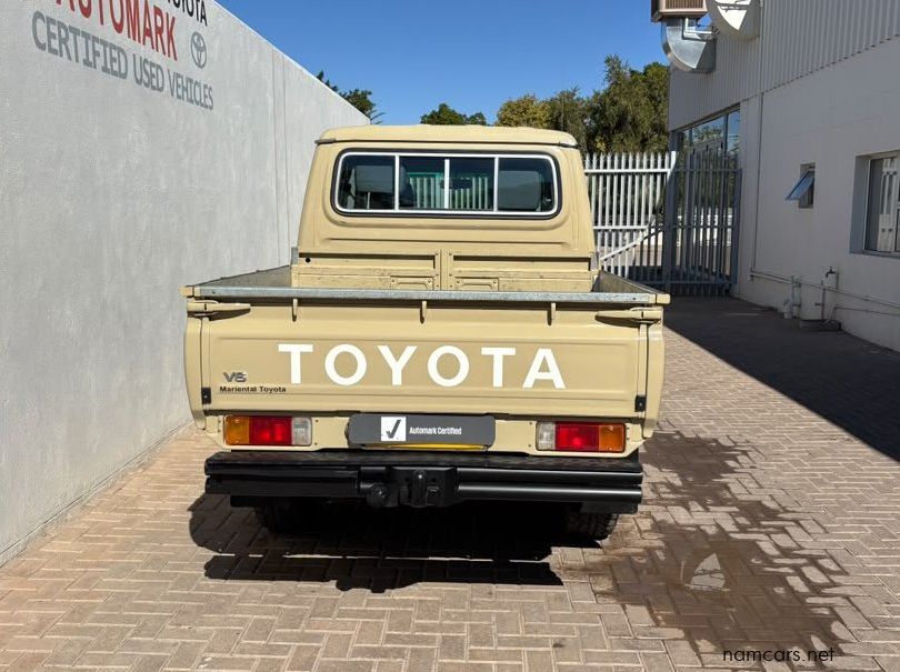 2022 Toyota Land Cruiser Pickup LC79 4.0 Petrol D/C pictures
