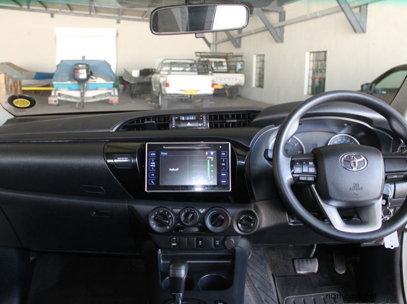 2019 Toyota 2019 Hilux DC 2.4GD6 4x4 SRX AT pictures