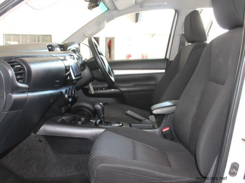 2019 Toyota 2019 Hilux DC 2.4GD6 4x4 SRX AT pictures