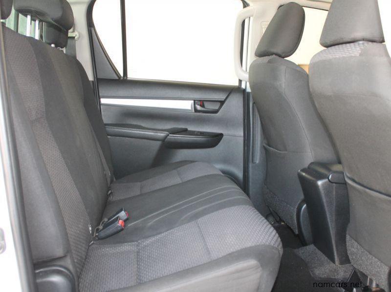 2019 Toyota 2019 Hilux DC 2.4GD6 4x4 SRX AT pictures