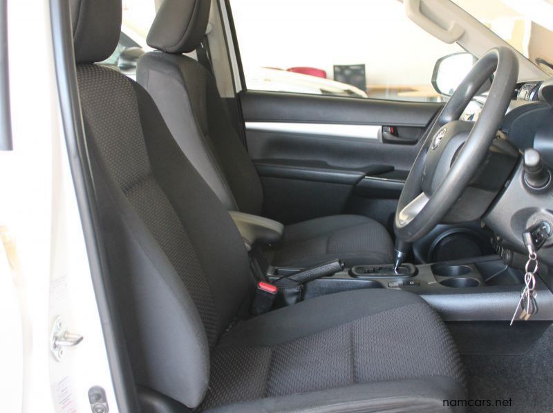 2019 Toyota 2019 Hilux DC 2.4GD6 4x4 SRX AT pictures