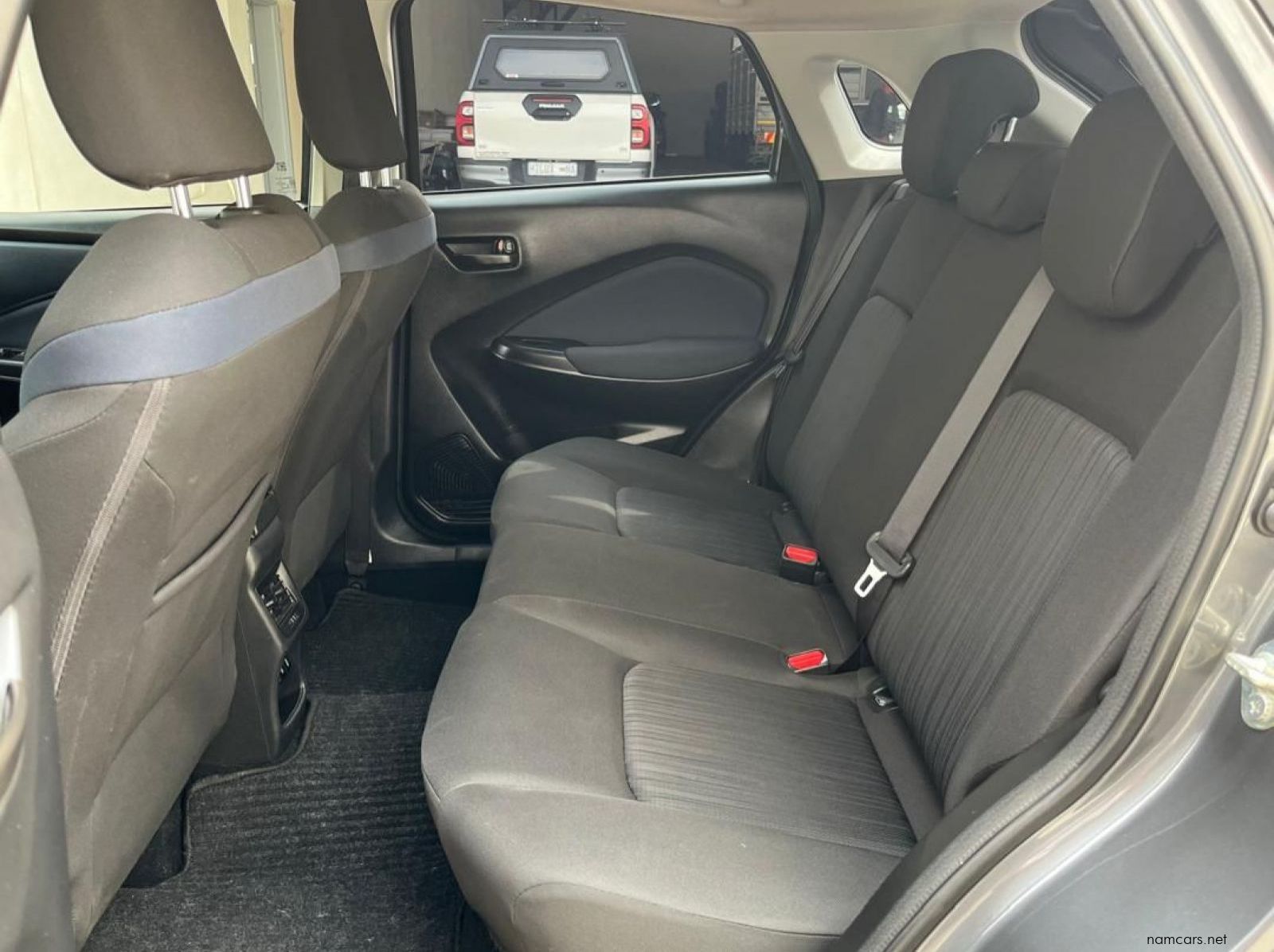 2023 Toyota Starlet 1.5L Xi MT pictures