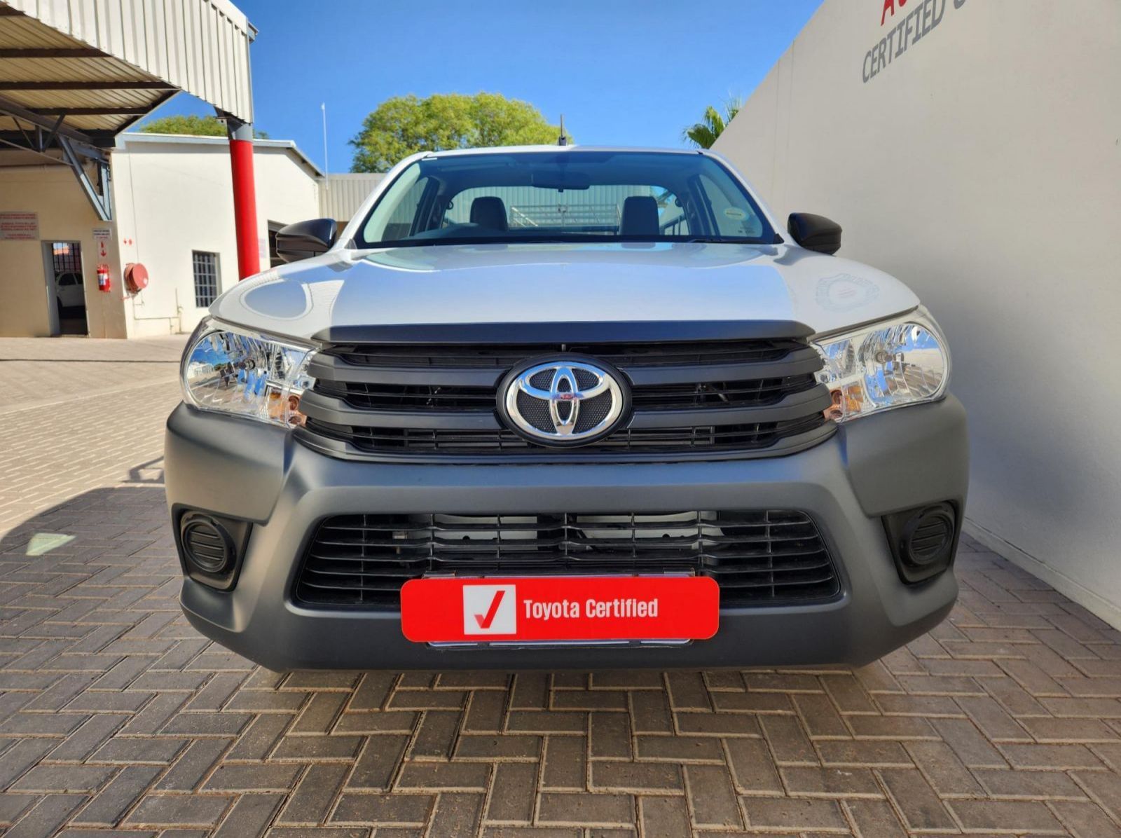 2024 Toyota Hilux SC 2.4GD 5MT with A/C pictures