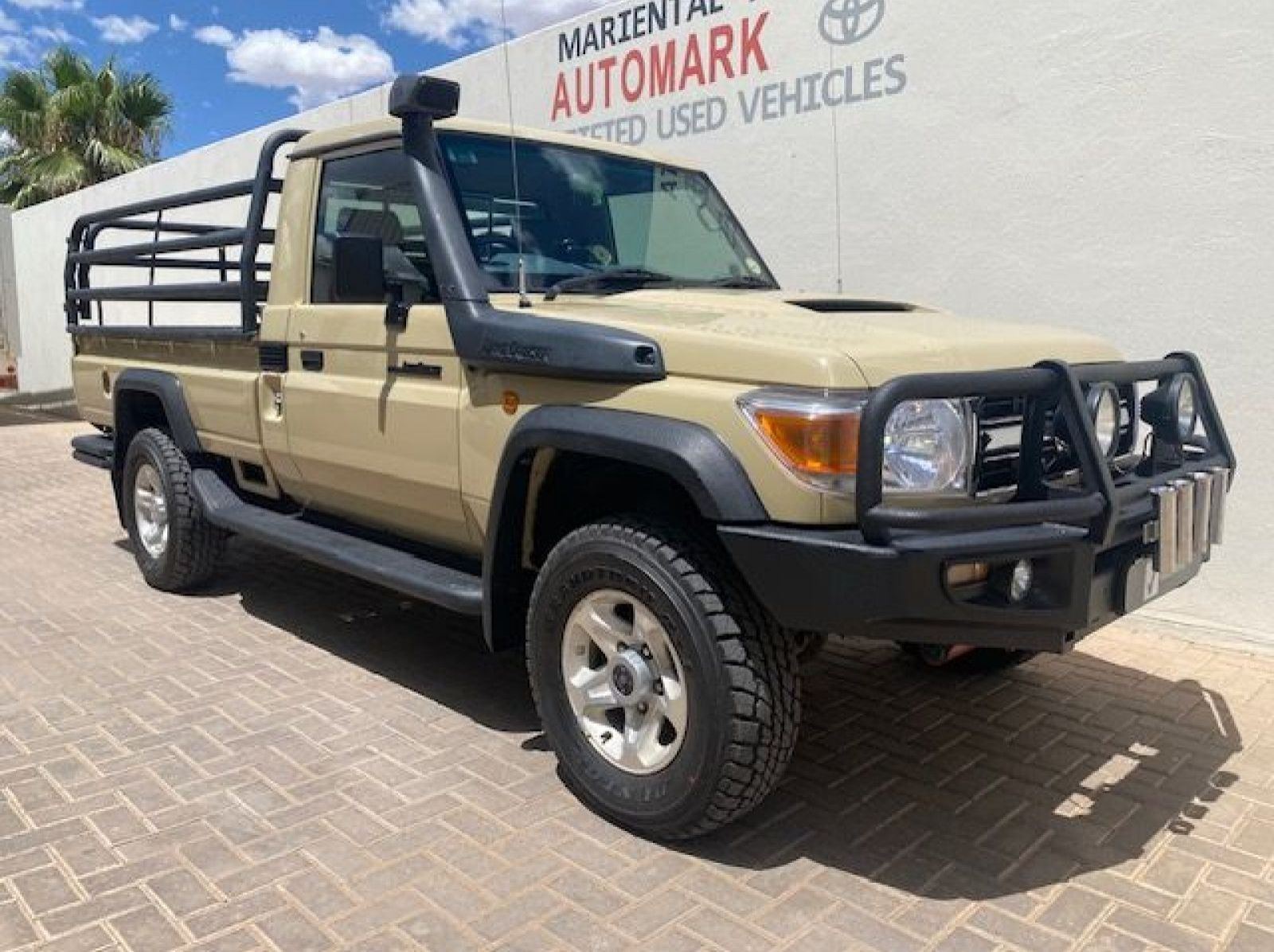 Used Toyota LAND CRUISER 2015 4.5 V 8  for sale in Windhoek, Walvis Bay, Okahandja, Gobabis, Mariental, Otjiwarongo, Ongwediva, Namibia