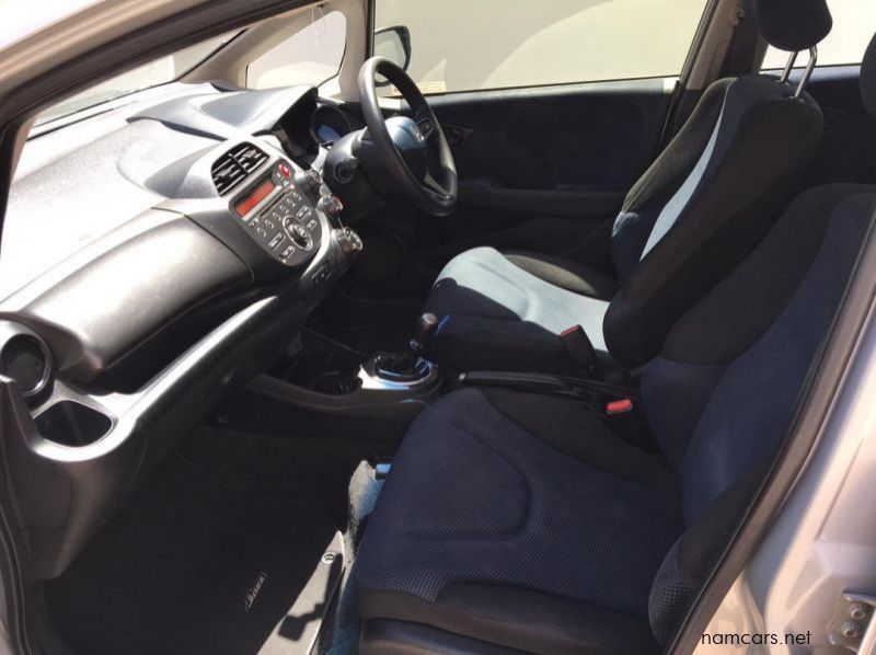 2012 Honda Jazz 1.3 Trend pictures