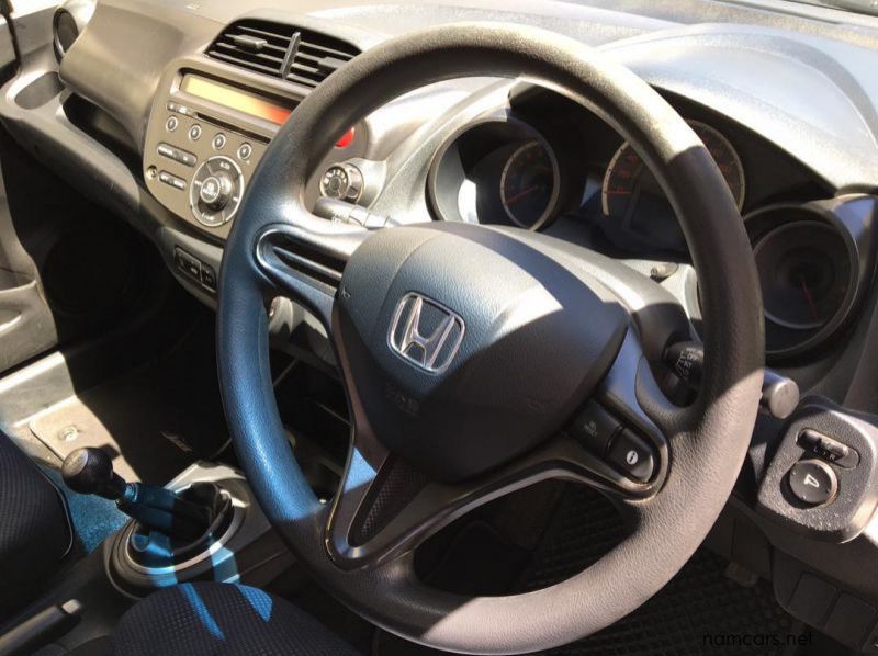 2012 Honda Jazz 1.3 Trend pictures