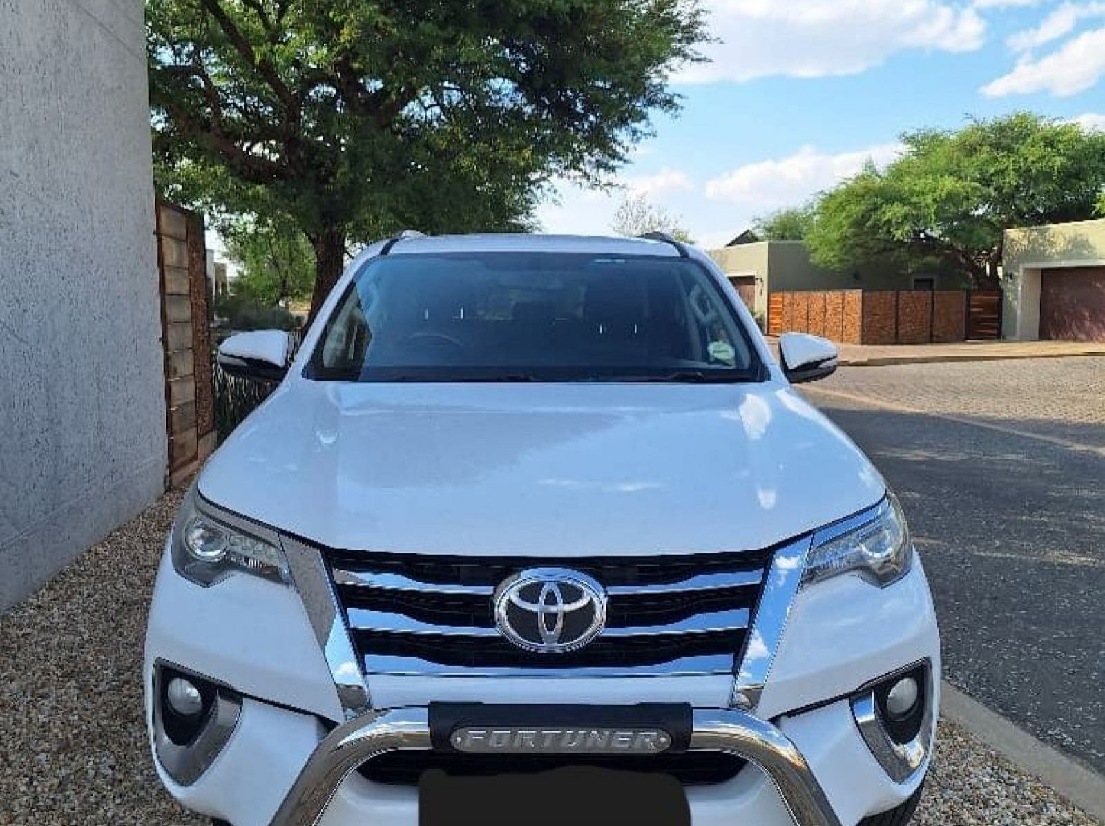 2017 Toyota Fortuner 2.8 GD-6 4X4 6AT pictures