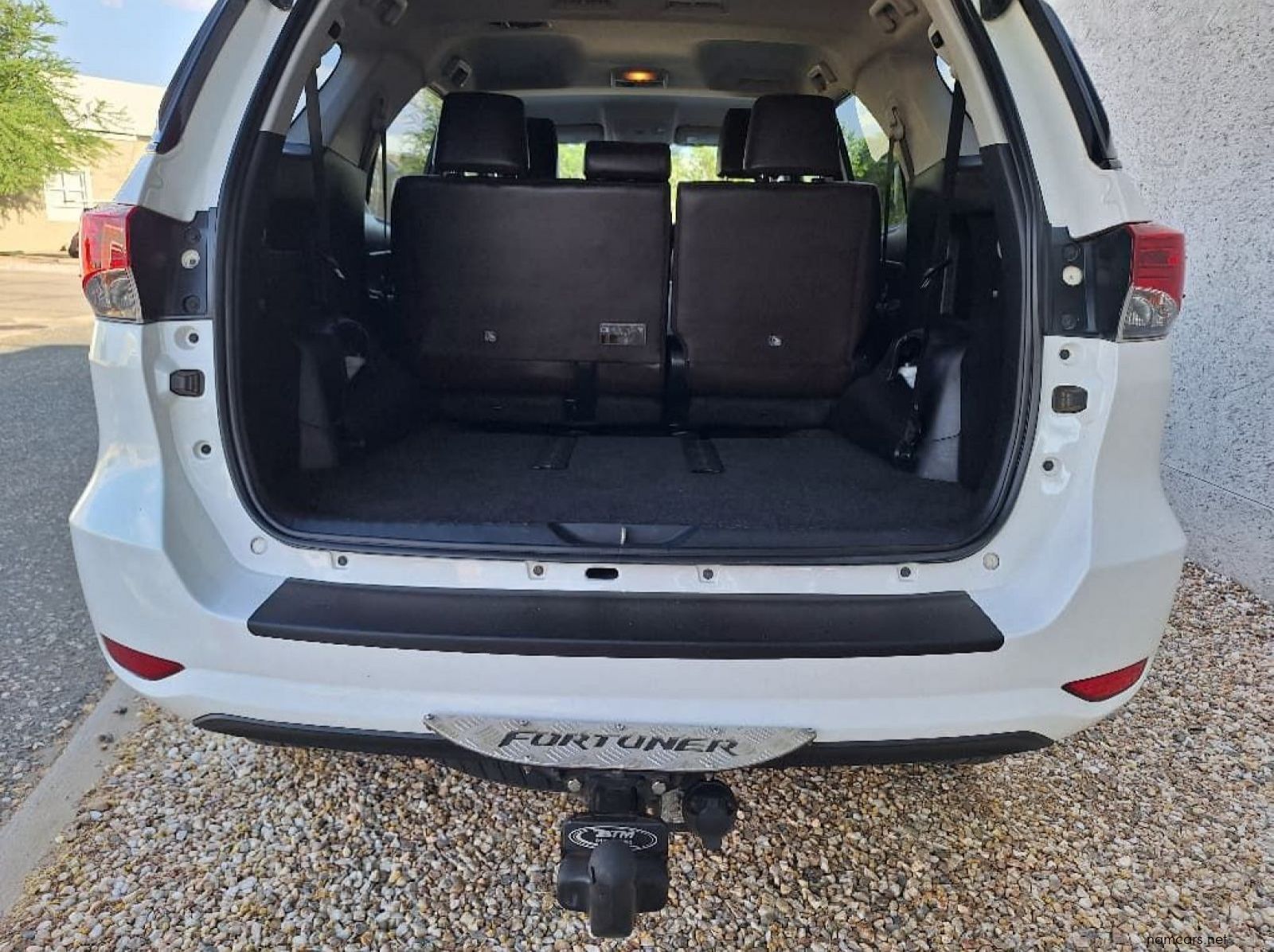 2017 Toyota Fortuner 2.8 GD-6 4X4 6AT pictures