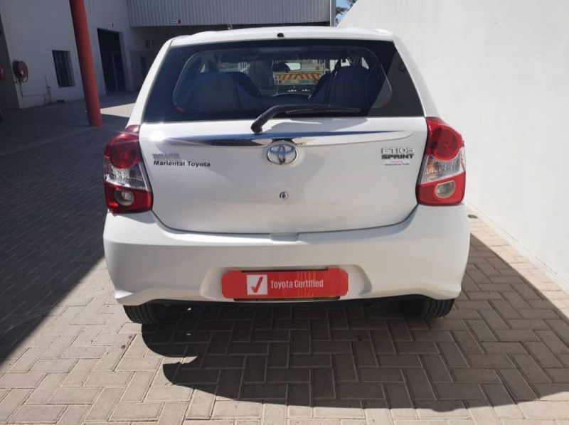 2017 Toyota Etios HB 1.5 Sprint pictures