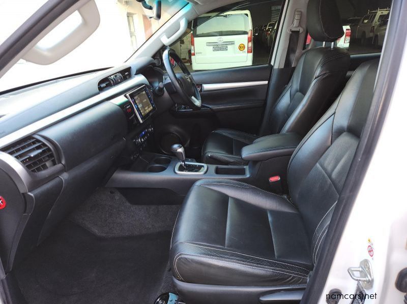 2017 Toyota Hilux DC 2.8GD6 4x2 Raider AT pictures