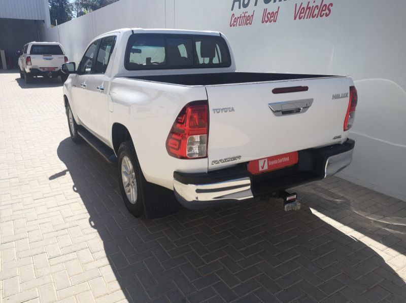 2019 Toyota HILUX DC 2.8 4X4 M/T pictures
