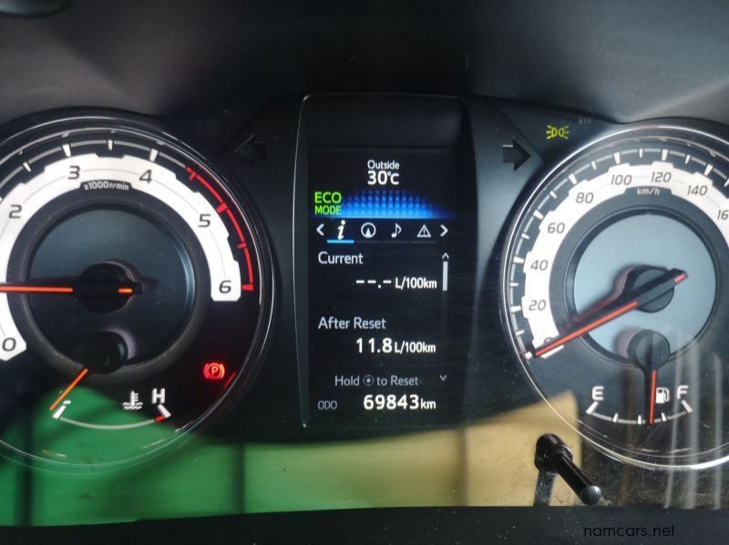 2019 Toyota HILUX DC 2.8 4X4 M/T pictures