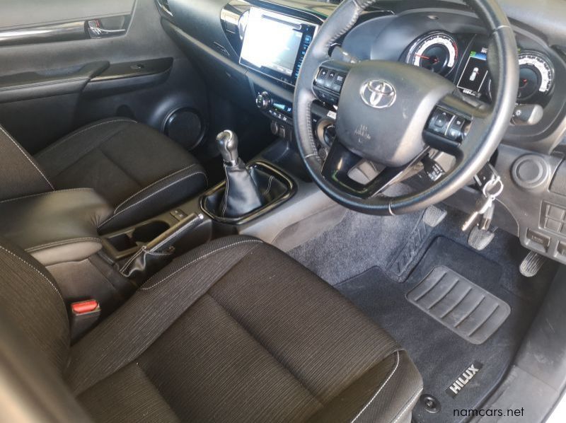 2019 Toyota HILUX DC 2.8 4X4 M/T pictures