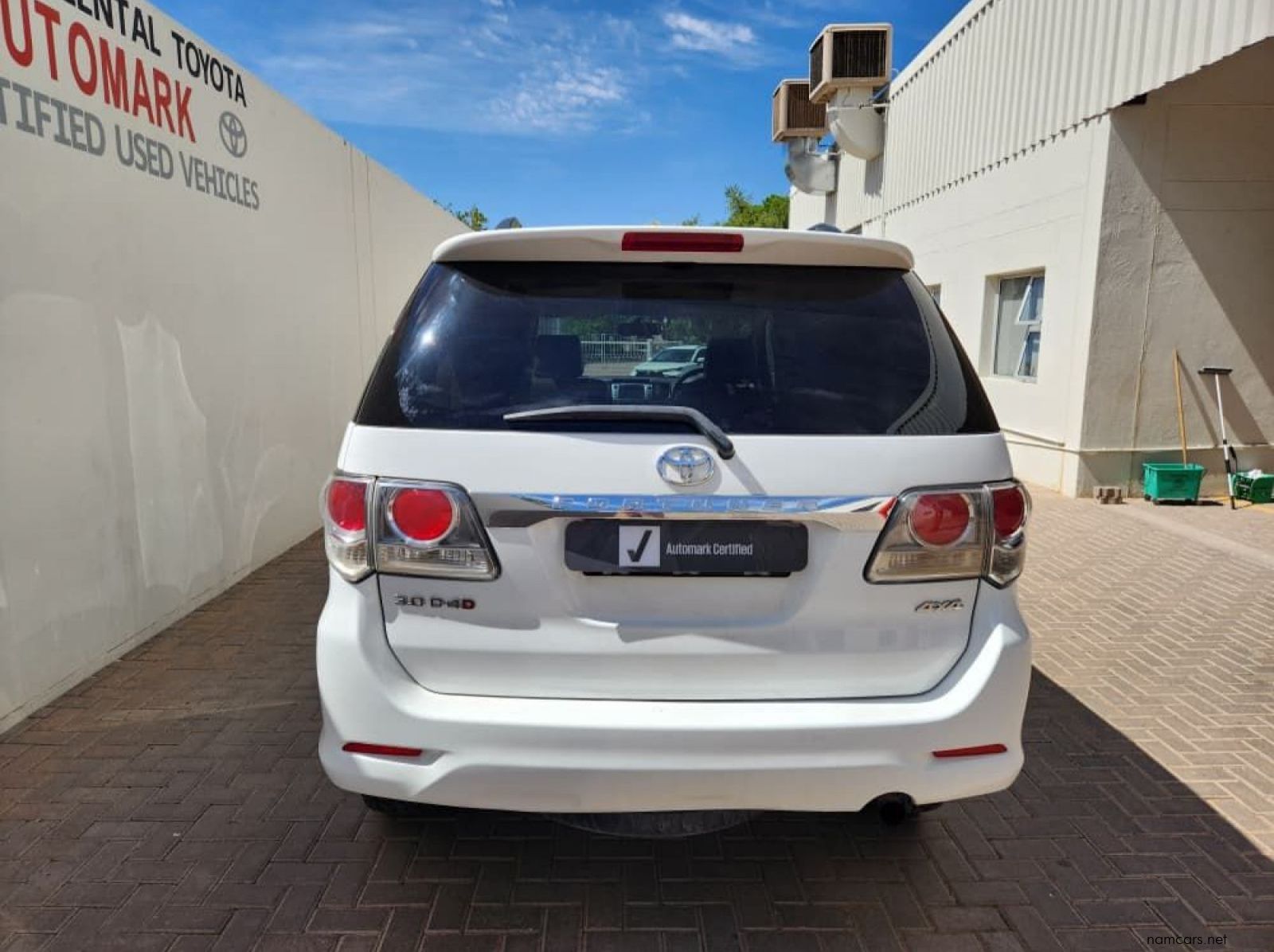 2013 Toyota Fortuner 3.0 D-4D 4X4 pictures