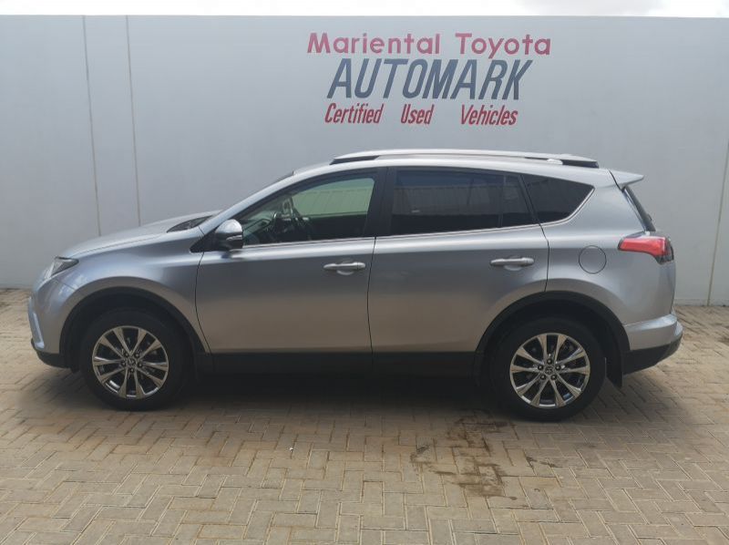 2017 Toyota RAV4 2.5 VX pictures