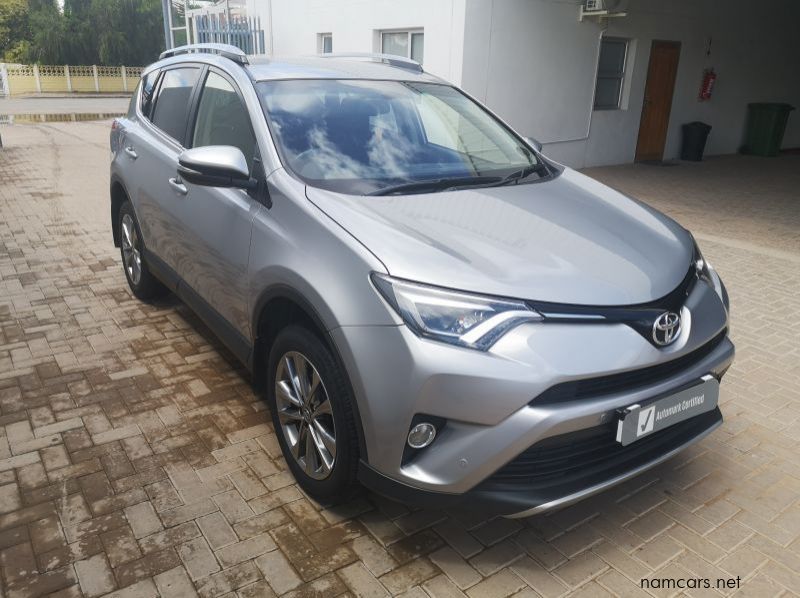 2017 Toyota RAV4 2.5 VX pictures