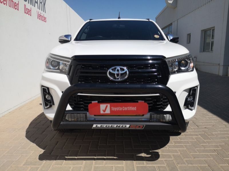 2020 Toyota HILUX 2.8 EC 4X4 LEGEND 50 MT pictures
