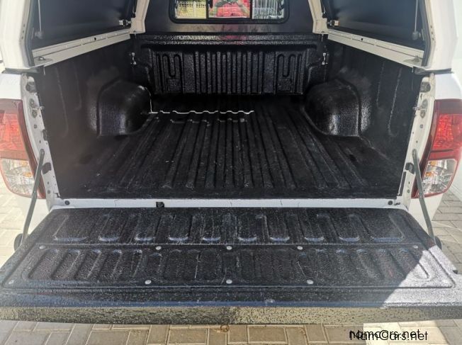 2020 Toyota HILUX 2.8 EC 4X4 LEGEND 50 MT pictures