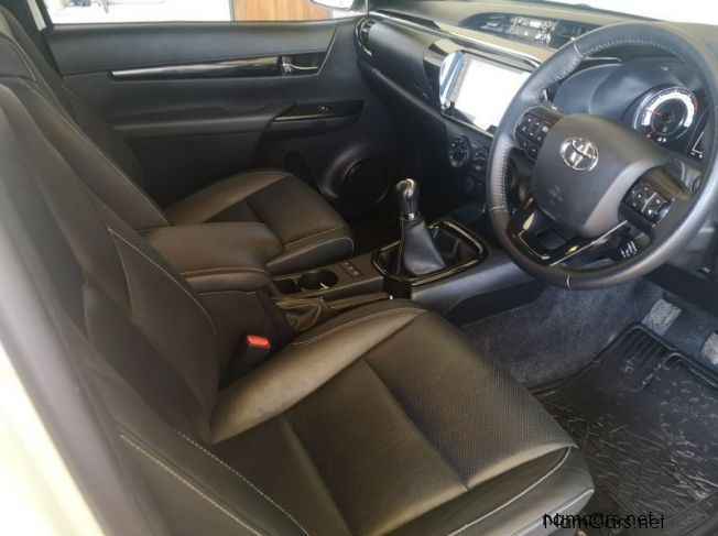 2020 Toyota HILUX 2.8 EC 4X4 LEGEND 50 MT pictures