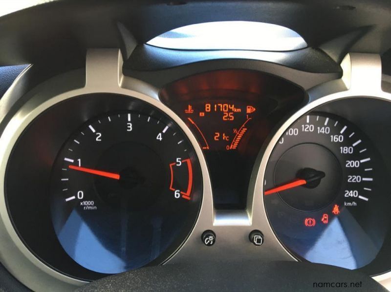 2013 Nissan 2013 Nissan Juke 1.5 dci Acenta pictures