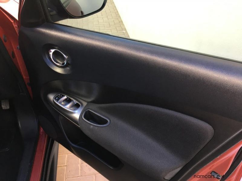 2013 Nissan 2013 Nissan Juke 1.5 dci Acenta pictures