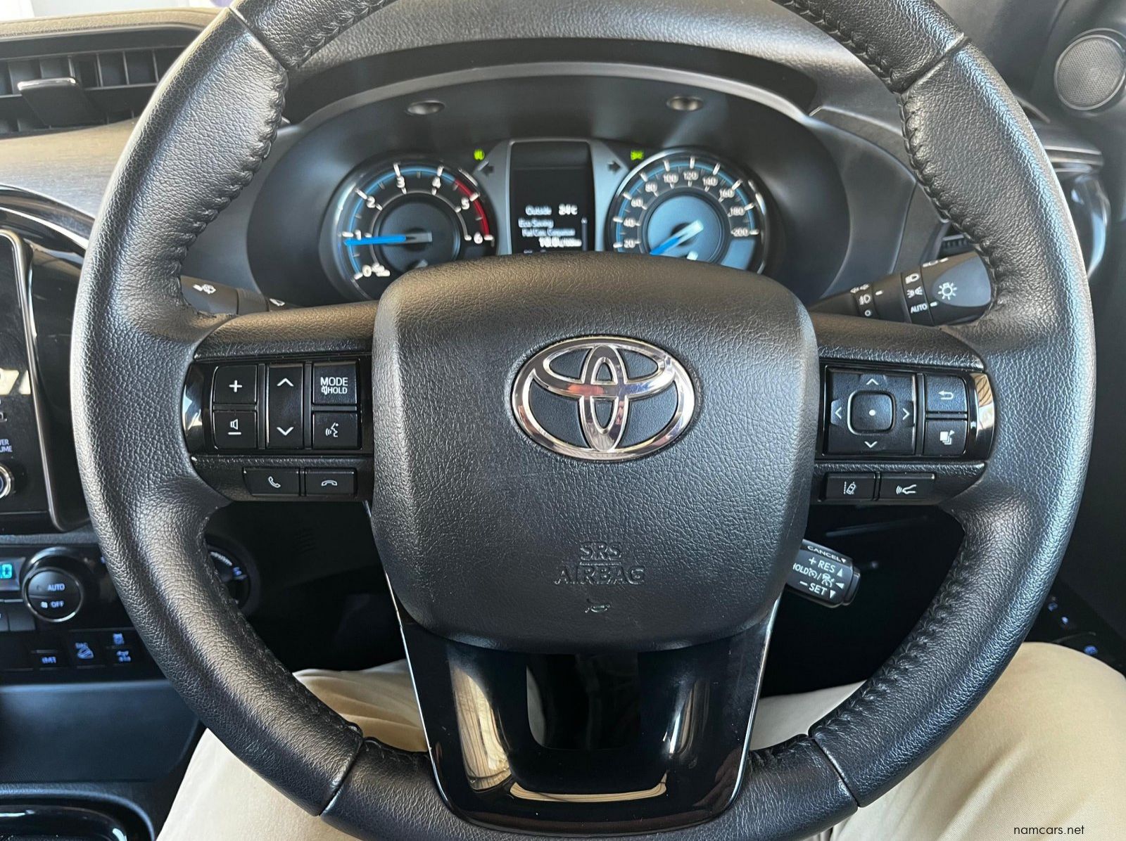 2023 Toyota Hilux Double Cab DC 2.8GD6 4X4 LGD 6MT pictures