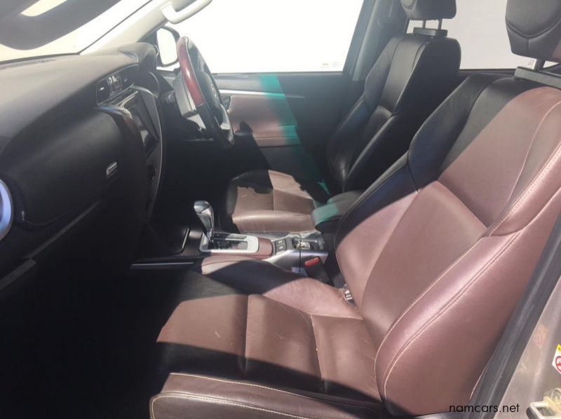 2016 Toyota Fortuner 2.8GD6 4x4 AT pictures