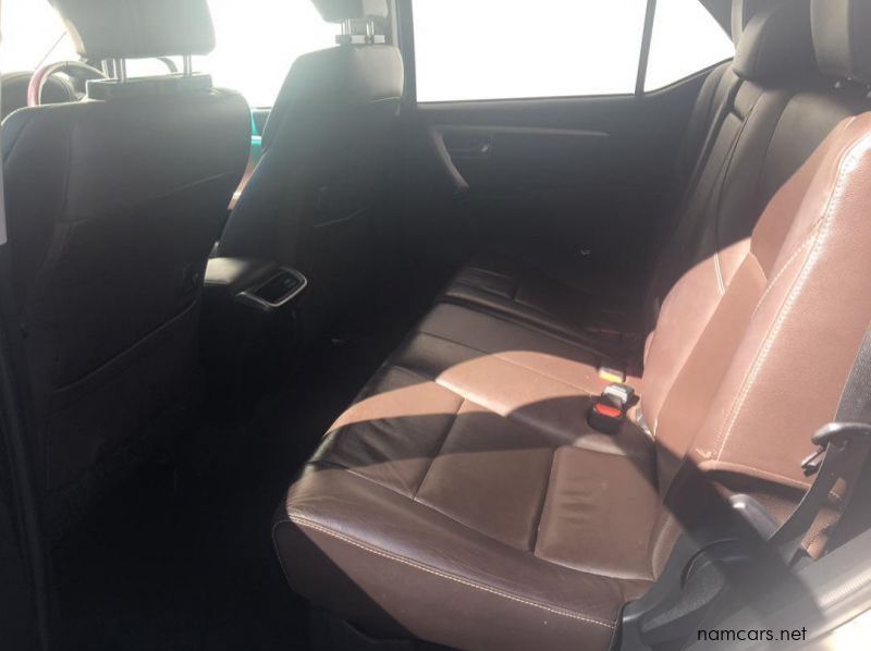 2016 Toyota Fortuner 2.8GD6 4x4 AT pictures