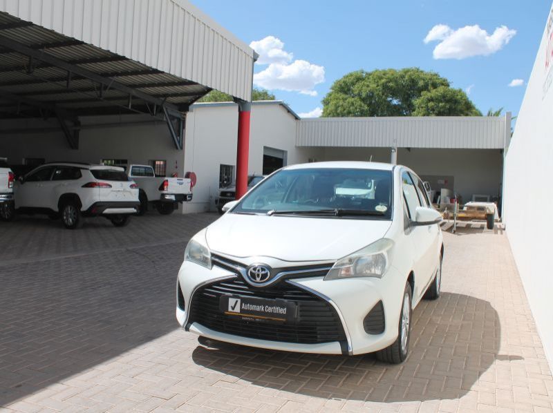 2014 Toyota 2014 Yaris 1.3 HB CVT pictures