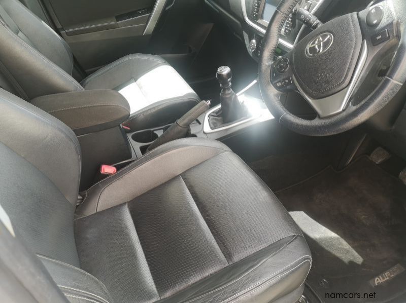 2014 Toyota AURIS 1.6 RX pictures